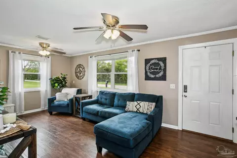 4075 Macks Rd, Century, FL 32535 photo 7
