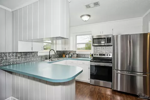 4075 Macks Rd, Century, FL 32535 photo 13