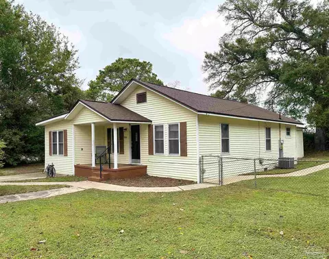 8508 Pond Ave, Pensacola, FL 32534
