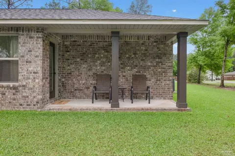Exterior - 5837 Northrop Rd, Milton, FL 32570 photo 3 of 5