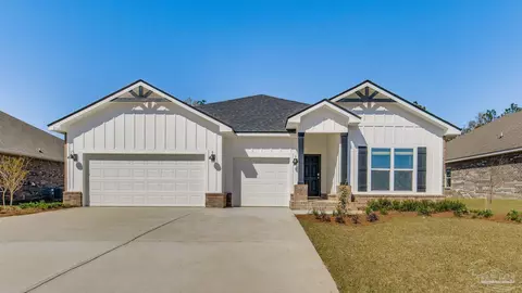 1637 Amaya Ln, Gulf Breeze, FL 32563