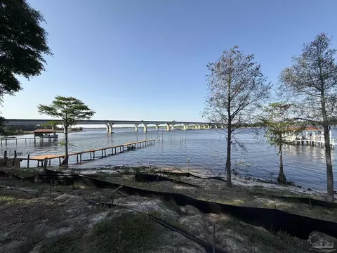 Gordon Wells Dr, Milton, FL 32583