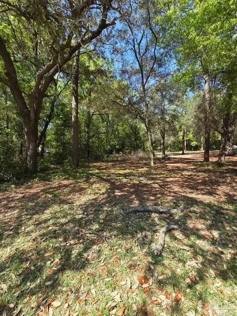 6516 Renee Cir, Milton, FL 32583 photo 4