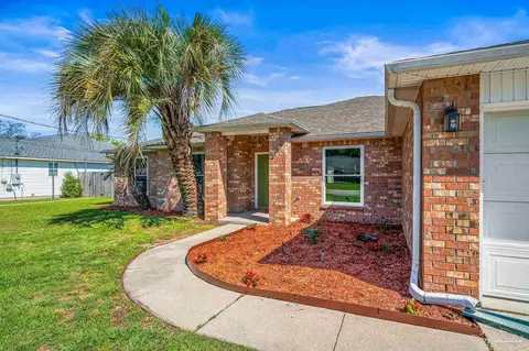 Exterior - 4263 Crosswinds Dr, Milton, FL 32583 photo 3 of 4