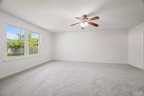 Living - 4263 Crosswinds Dr, Milton, FL 32583 photo 5 of 5