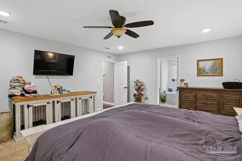 Bedroom - 438 Eisenhower Dr, Crestview, FL 32539 photo 4 of 9