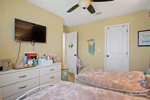 Bedroom - 438 Eisenhower Dr, Crestview, FL 32539 photo 7 of 9