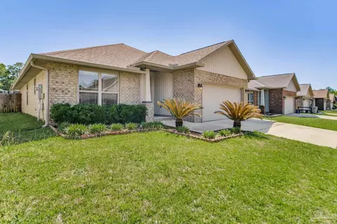 1024 Bretts Way, Cantonment, FL 32533