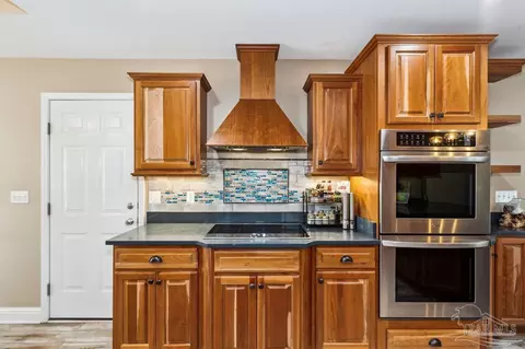 Kitchen - 5958 Dunridge Dr, Pace, FL 32571 photo 4 of 5