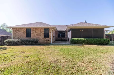 1566 Hunters Creek Dr, Cantonment, FL 32533