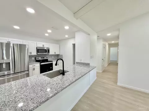 4035 Tonbridge Cir, Pensacola, FL 32514