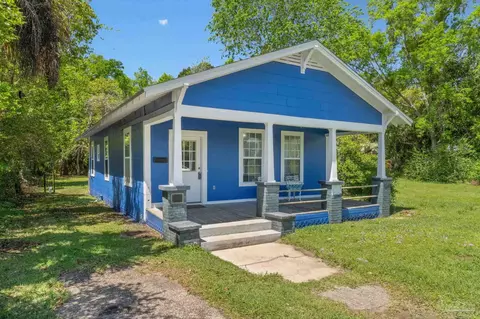 5211 Mary St, Milton, FL 32570