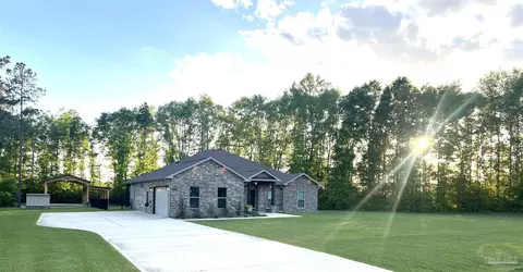 9241 Sage Forest Ln, Pace, FL 32571