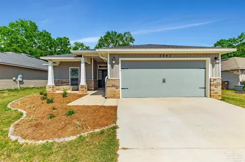 5641 Peach Dr, Pace, FL 32571