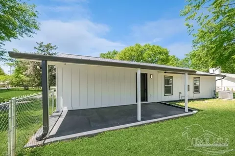 Exterior - 2910 Pine Forest Rd, Cantonment, FL 32533 photo 7 of 10