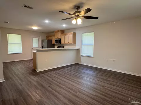 Living - 6546 Maddox Rd, Milton, FL 32570 photo 3 of 3
