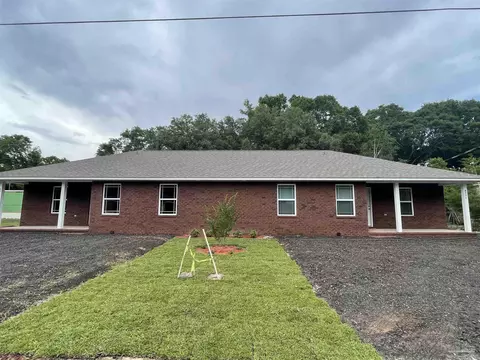 6546 Maddox Rd, Milton, FL 32570