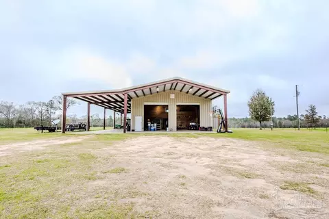 2829 Bud Diamond Rd, Jay, FL 32565