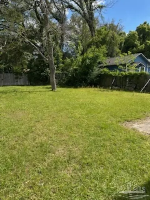 3718 James St, Pensacola, FL 32505