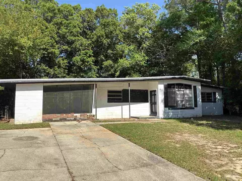 4518 Deauville Way, Pensacola, FL 32505