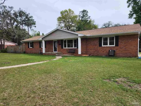 6308 Mockingbird Ln, Milton, FL 32570