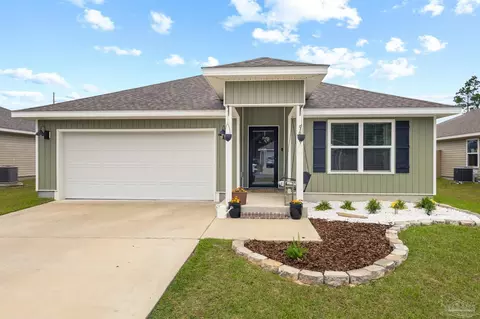 9659 Angel Oak Dr, Pensacola, FL 32526