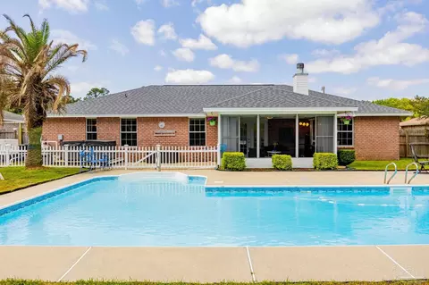 506 Sandy Oak Dr, Pensacola, FL 32506
