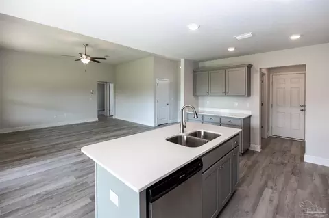 6164 Another Ln, Milton, FL 32570 photo 10