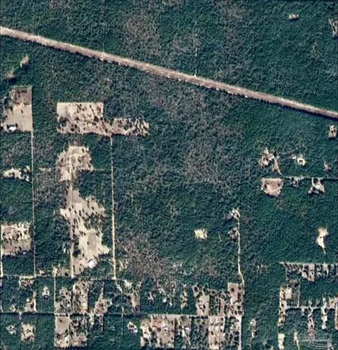 Christopher Ln, Crestview, FL 32539 photo 2