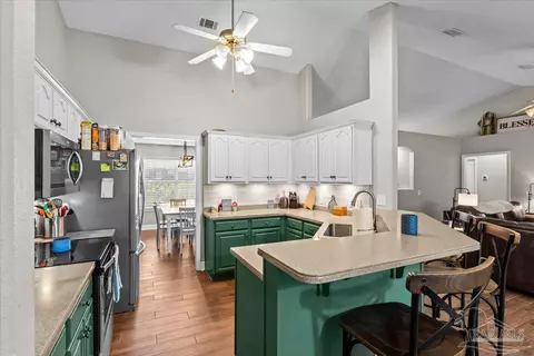 Kitchen - 2863 Wallace Lake Rd, Pace, FL 32571 photo 2 of 3