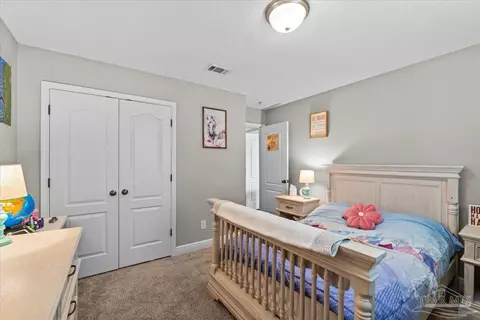 Bedroom - 2863 Wallace Lake Rd, Pace, FL 32571 photo 3 of 6