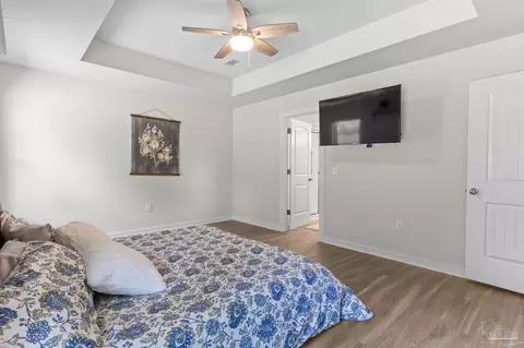 Bedroom - 5512 Chipper Ln, Pace, FL 32571 photo 3 of 8