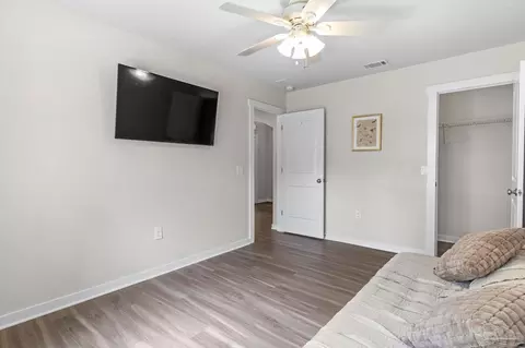 Bedroom - 5512 Chipper Ln, Pace, FL 32571 photo 5 of 8