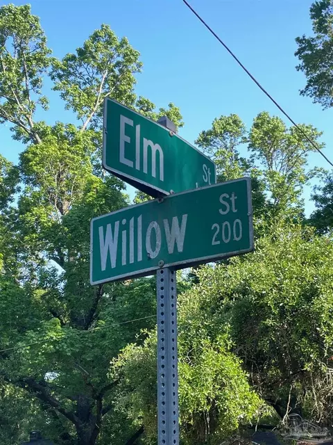 138 Elm St, Pensacola, FL 32506
