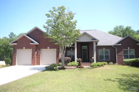 3068 Rannoch Moor Dr, Milton, FL 32583