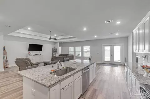 Kitchen - 7604 Dewey Jernigan Rd, Pace, FL 32571 photo 6 of 6