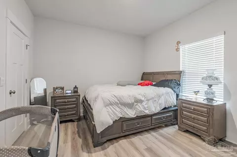 Bedroom - 7604 Dewey Jernigan Rd, Pace, FL 32571 photo 1 of 7