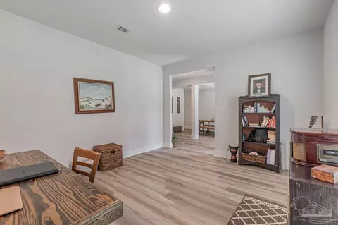 Entry Way - 7604 Dewey Jernigan Rd, Pace, FL 32571 photo 4 of 12