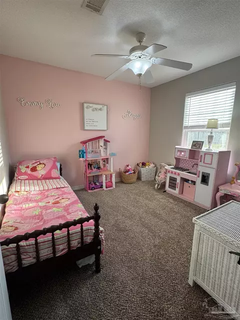 Bedroom - 4081 N Simmons Rd, Jay, FL 32565 photo 3 of 4