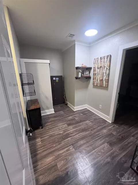 Entry Way - 4081 N Simmons Rd, Jay, FL 32565 photo 1 of 1