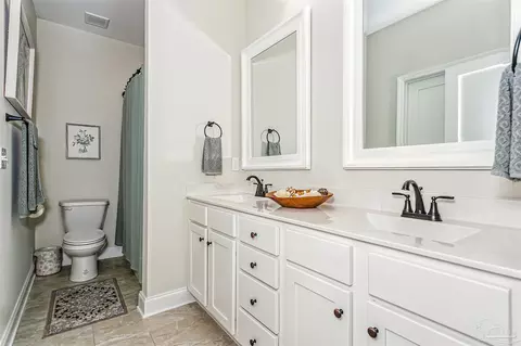 Bath - 75 4th St, Shalimar, FL 32579 photo 6 of 6