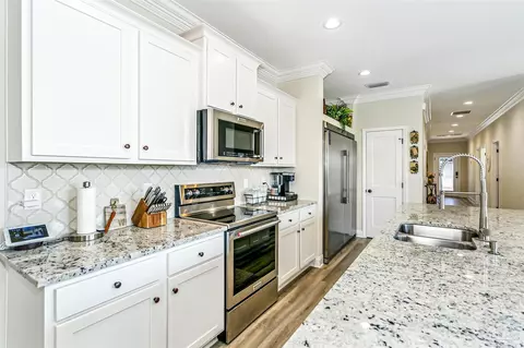 Kitchen - 75 4th St, Shalimar, FL 32579 photo 3 of 3