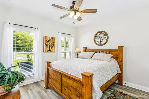 Bedroom - 75 4th St, Shalimar, FL 32579 photo 6 of 7