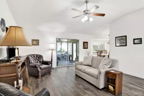 2142 Liberty Loop Rd, Cantonment, FL 32533 photo 10