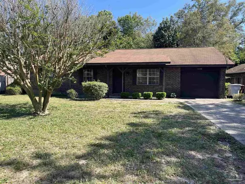 3229 Auburn Pkwy, Gulf Breeze, FL 32563