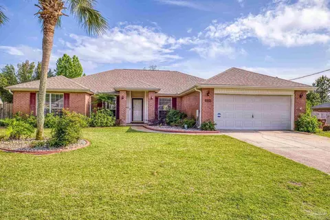 2121 Middleton Dr, Navarre, FL 32566