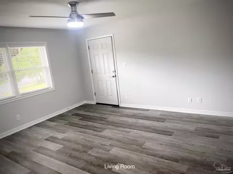 Living - 5399 Locklin Ave, Milton, FL 32570 photo 2 of 2
