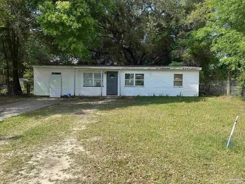 6492 Gaynell Ave, Milton, FL 32570