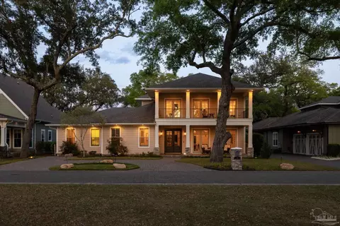 10 Bayou Blvd, Pensacola, FL 32503