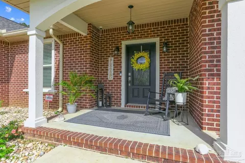 5612 Madelines Way, Pace, FL 32571